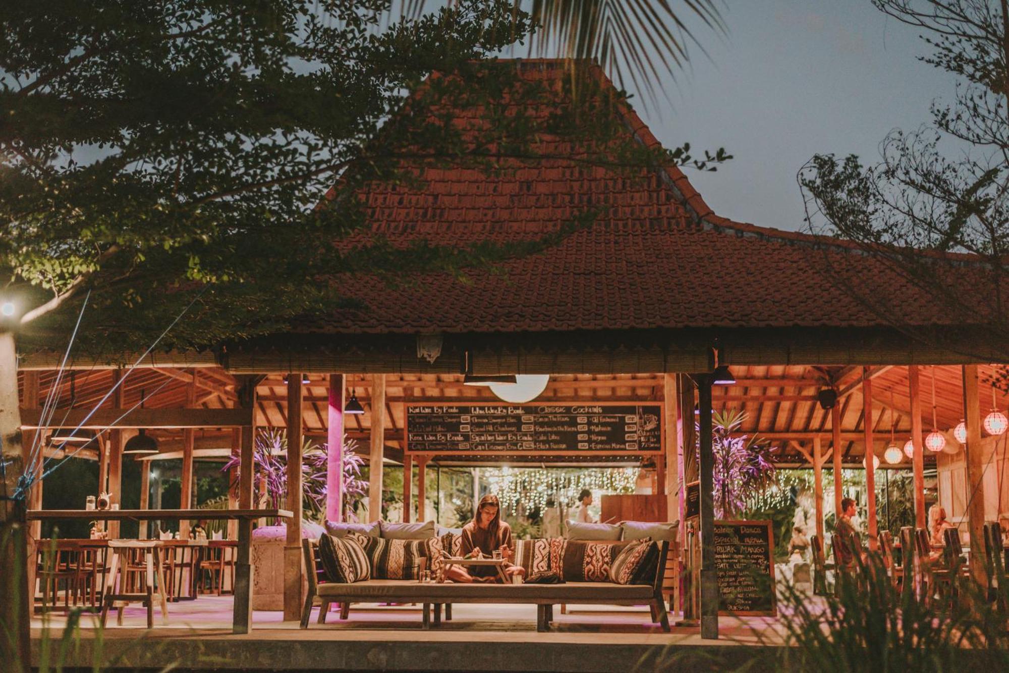 Mangroove Bay Boutique Hostel Banyuwedang Zewnętrze zdjęcie
